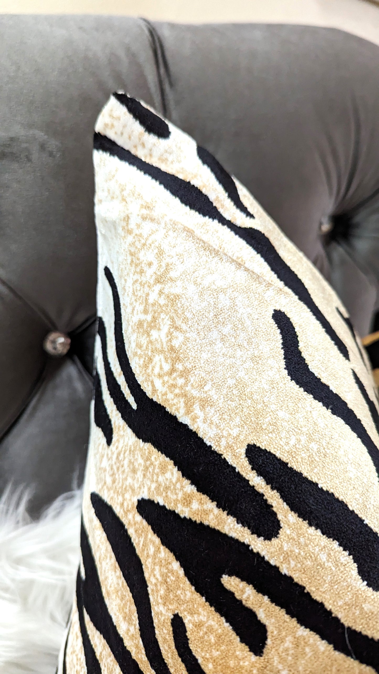Thick Velvet Tiger Patterned Luxury Decorative Throw Pillows