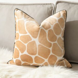 Thick Velvet Giraffe Patterned Luxury Decorative Throw Pillows