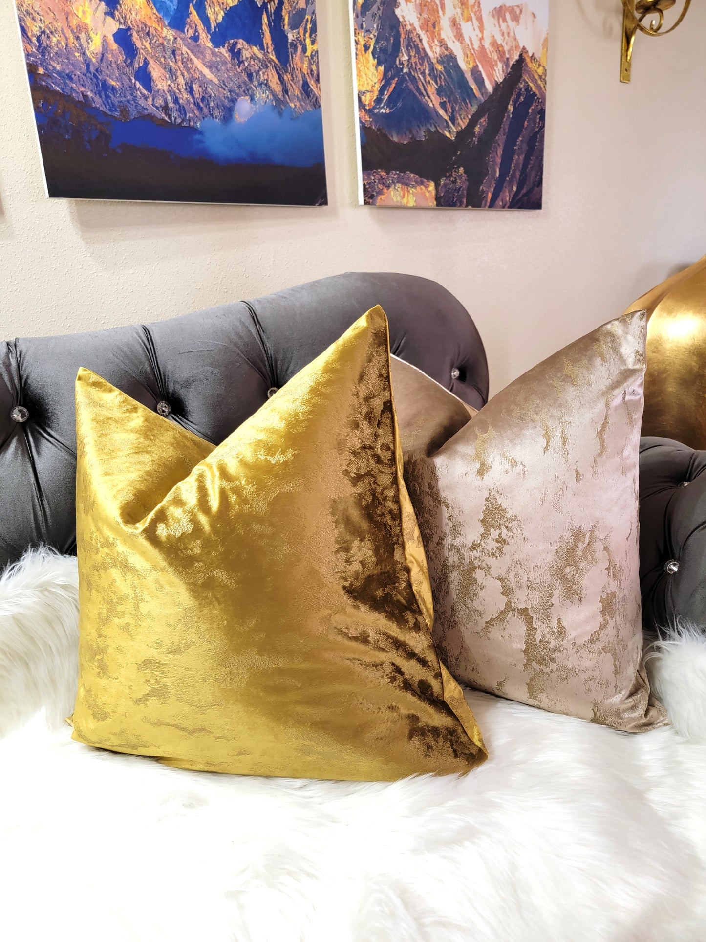 Yellow Gold Abstract Patterned Luxury Decorative Throw Pillow